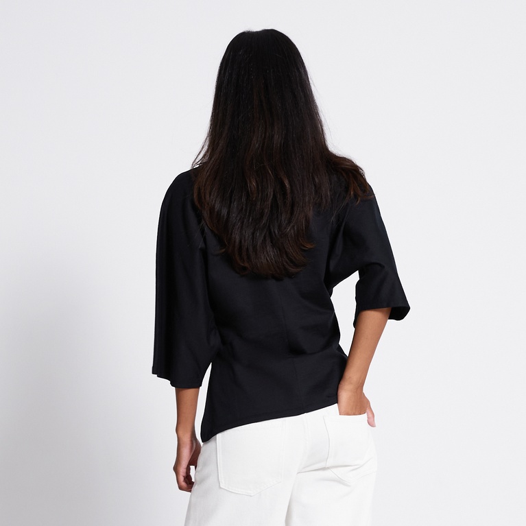 Sculpture top "Fabia" Black